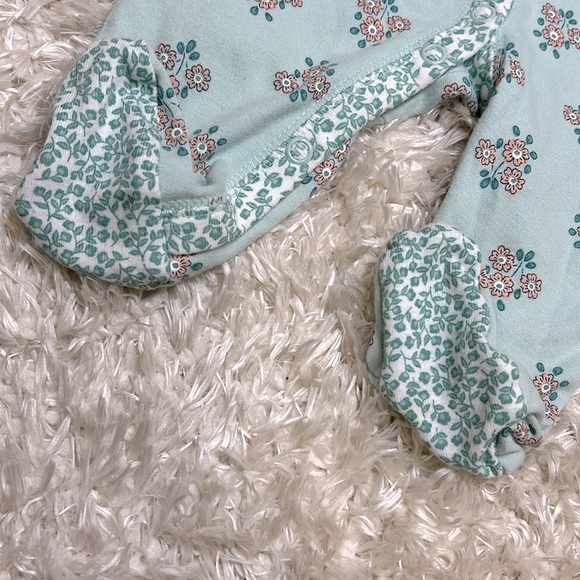 CARTER’S || Infant (3M) Blue Floral Onesie/Footie - Picture 4 of 5
